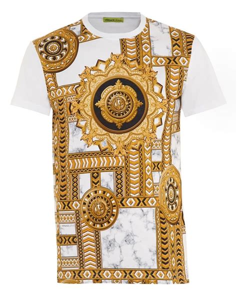 versace men t-shirt white chain neck detail|Men's Versace T.